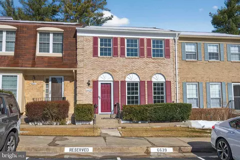 6639 Green Ash Dr, Springfield, VA 22152