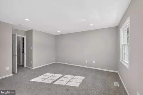 6639 Green Ash Dr, Springfield, VA 22152 photo 34