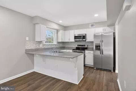 6639 Green Ash Dr, Springfield, VA 22152 photo 16
