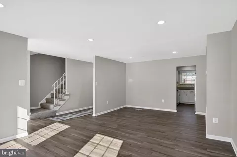 6639 Green Ash Dr, Springfield, VA 22152 photo 9