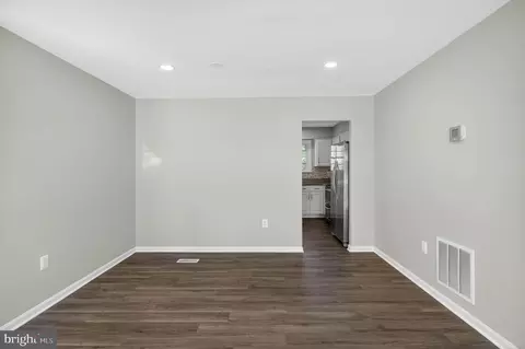 6639 Green Ash Dr, Springfield, VA 22152 photo 11