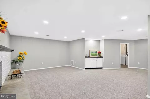 6639 Green Ash Dr, Springfield, VA 22152 photo 47