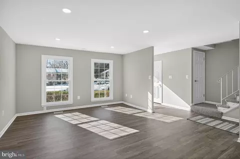 6639 Green Ash Dr, Springfield, VA 22152 photo 7