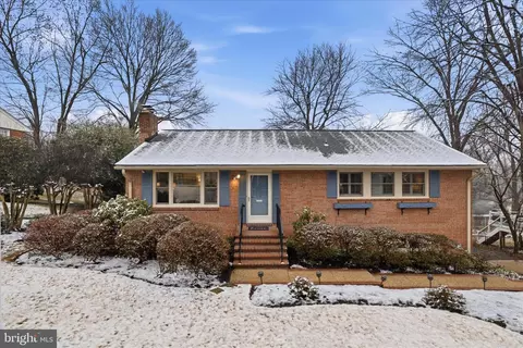 7921 Ellet Rd, Springfield, VA 22151