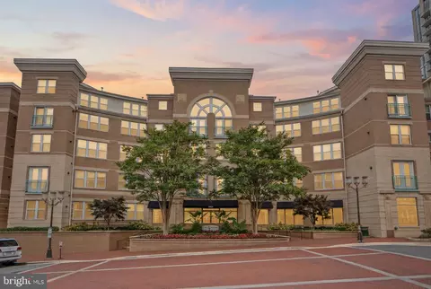12000 Market St #162, Reston, VA 20190
