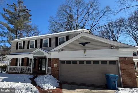 7201 Hopkins Ct, Springfield, VA 22153