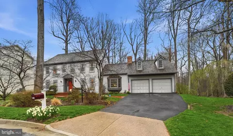9614 Cinnamon Creek Dr, Vienna, VA 22182