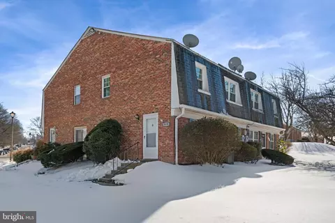 9694 Hagel Cir #39/C, Lorton, VA 22079