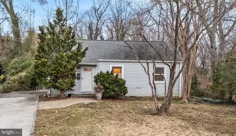 7230 Pimmit Ct, Falls Church, VA 22043