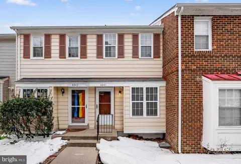 4241 Moselle Dr, Chantilly, VA 20151