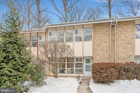 4447 Forest Glen Ct #4447, Annandale, VA 22003