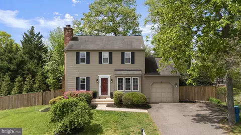 4534 Samuels Pine Rd, Chantilly, VA 20151