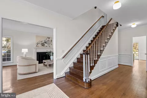 Entry Way - 1317 Merrie Ridge Rd, Mclean, VA 22101 photo 1 of 3