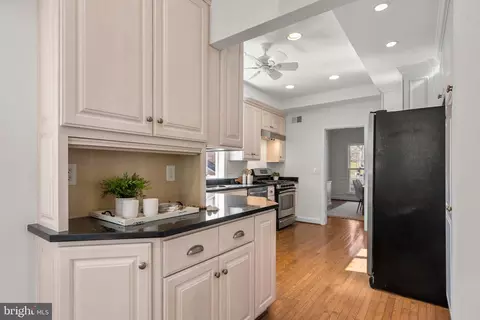 Kitchen - 1317 Merrie Ridge Rd, Mclean, VA 22101 photo 6 of 7