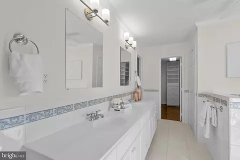Bath - 1317 Merrie Ridge Rd, Mclean, VA 22101 photo 1 of 6