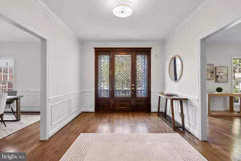 Entry Way - 1317 Merrie Ridge Rd, Mclean, VA 22101 photo 3 of 3
