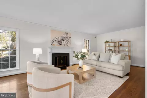 Living - 1317 Merrie Ridge Rd, Mclean, VA 22101 photo 1 of 10
