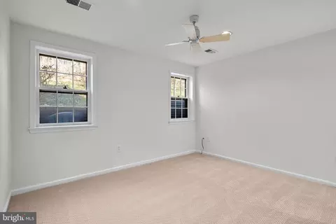 Bedroom - 1317 Merrie Ridge Rd, Mclean, VA 22101 photo 7 of 8