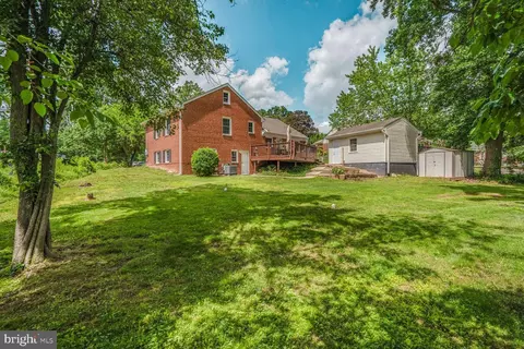 Exterior - 7039 Calamo St, Springfield, VA 22150 photo 20 of 20