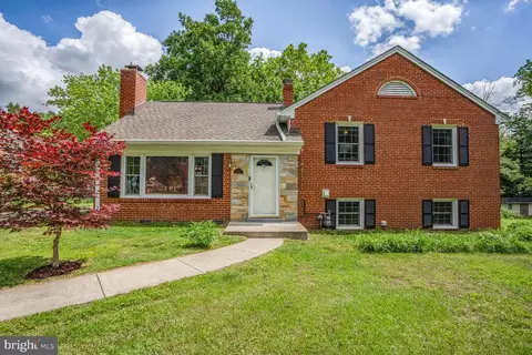 Exterior - 7039 Calamo St, Springfield, VA 22150 photo 17 of 20