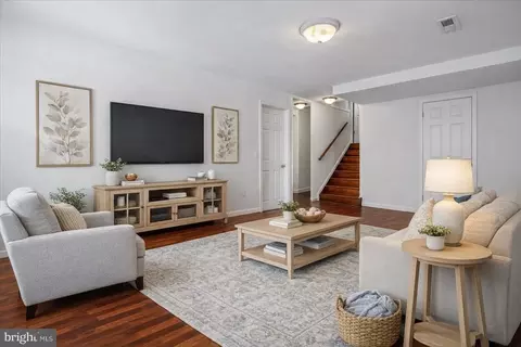 Living - 7039 Calamo St, Springfield, VA 22150 photo 6 of 8