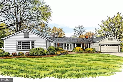6336 Oak Ridge Dr, Alexandria, VA 22312