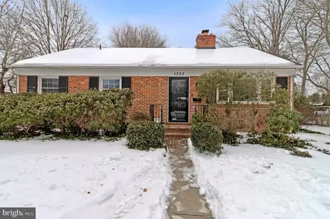 1703 Trenton Dr, Alexandria, VA 22308