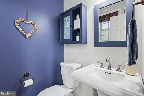 6003 Sherborn Ln, Springfield, VA 22152 photo 20