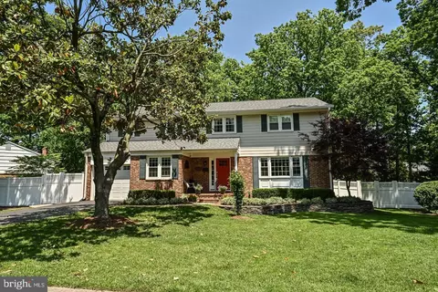 6003 Sherborn Ln, Springfield, VA 22152 photo 3