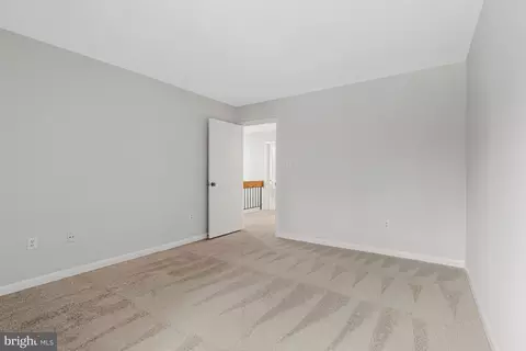 Bedroom - 2005 Wethersfield Ct, Reston, VA 20191 photo 4 of 4
