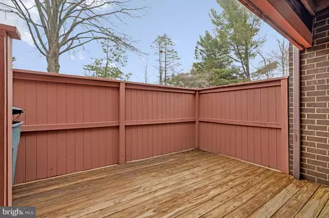 Exterior - 2005 Wethersfield Ct, Reston, VA 20191 photo 7 of 12