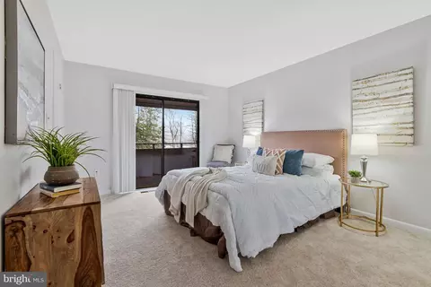 Bedroom - 2005 Wethersfield Ct, Reston, VA 20191 photo 1 of 4