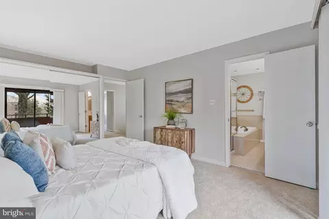 Bedroom - 2005 Wethersfield Ct, Reston, VA 20191 photo 2 of 4