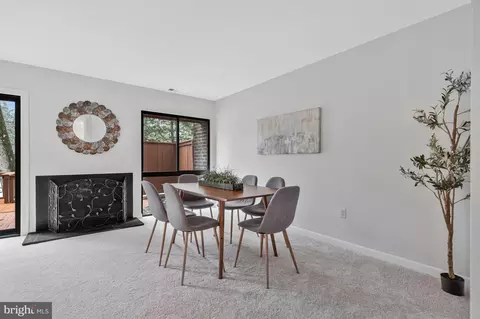 Dining - 2005 Wethersfield Ct, Reston, VA 20191 photo 2 of 3