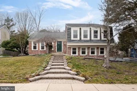 4346 Silas Hutchinson Dr, Chantilly, VA 20151