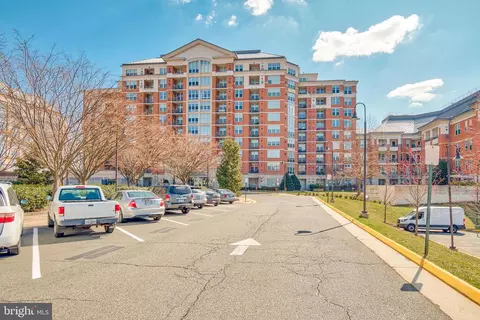 11770 Sunrise Valley Dr #325, Reston, VA 20191
