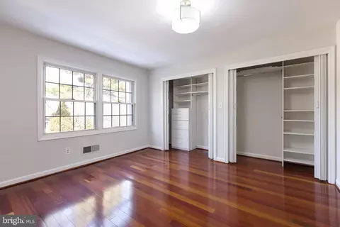 Bedroom - 8218 Carrleigh Pkwy #10, Springfield, VA 22152 photo 1 of 4