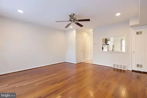 Living - 8218 Carrleigh Pkwy #10, Springfield, VA 22152 photo 4 of 4