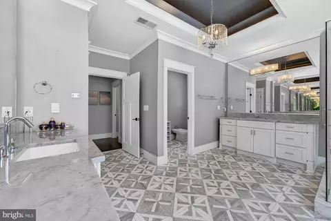 Bath - 9222 Brian Dr, Vienna, VA 22180 photo 5 of 10