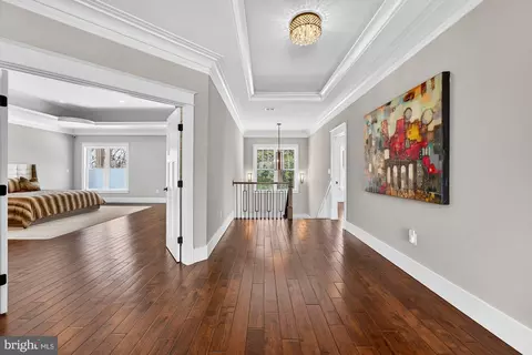 Entry Way - 9222 Brian Dr, Vienna, VA 22180 photo 16 of 23