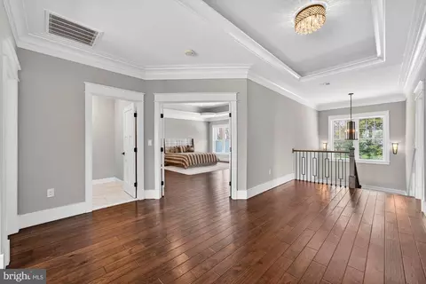 Entry Way - 9222 Brian Dr, Vienna, VA 22180 photo 17 of 23
