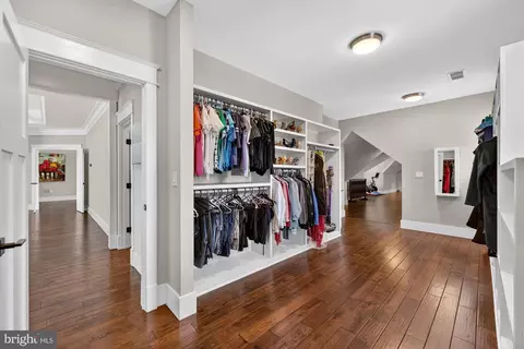 Other - 9222 Brian Dr, Vienna, VA 22180 photo 1 of 21