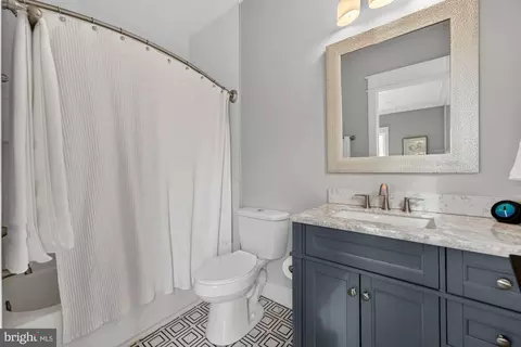 Bath - 9222 Brian Dr, Vienna, VA 22180 photo 9 of 10