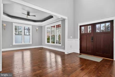 Living - 9222 Brian Dr, Vienna, VA 22180 photo 1 of 12