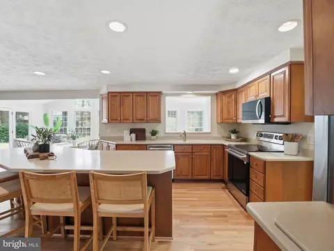 7752 Gamid Dr, Springfield, VA 22153 photo 10