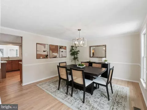7752 Gamid Dr, Springfield, VA 22153 photo 9