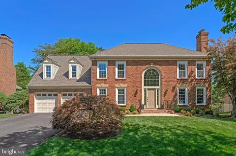 15131 Wetherburn Dr, Centreville, VA 20120