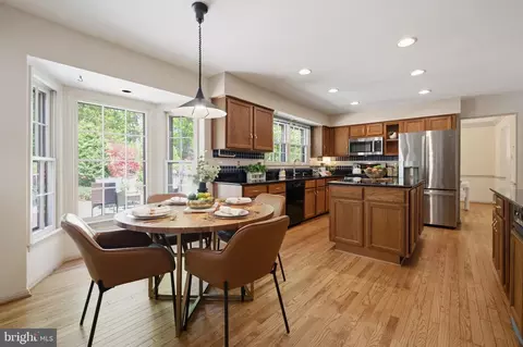 Kitchen - 6830 Bluecurl Cir, Springfield, VA 22152 photo 7 of 7