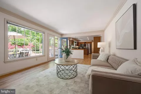 Living - 6830 Bluecurl Cir, Springfield, VA 22152 photo 7 of 7