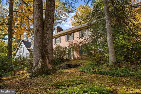 Exterior - 6710 Wemberly Way, Mclean, VA 22101 photo 3 of 9